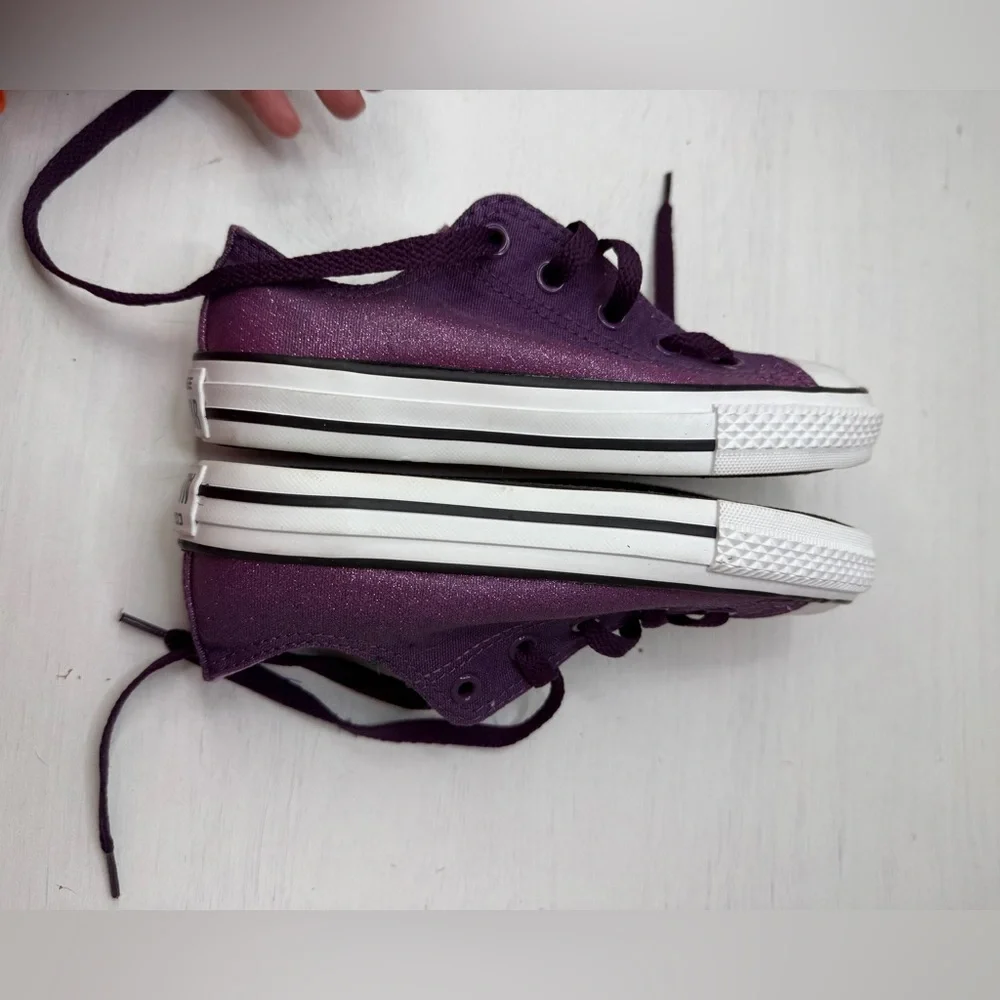 CONVERSE Chuck Taylor All Star Purple Glitter Sparkle Low Top Sz 1 Girls